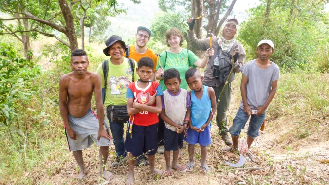 With the PREDA Fair Trade Team and the members of the indigenous communities. The mango farmer stands on the far left. 